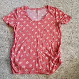 Size L Old Navy Maternity t-shirt